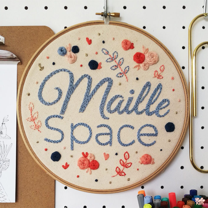 Broderie Maille Space