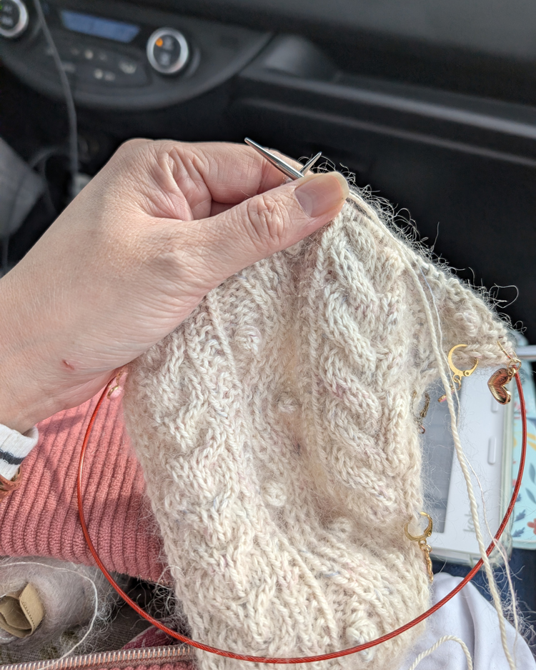 Turtle dove shawl de Sari Nordlund sur mes aiguilles, Jour7